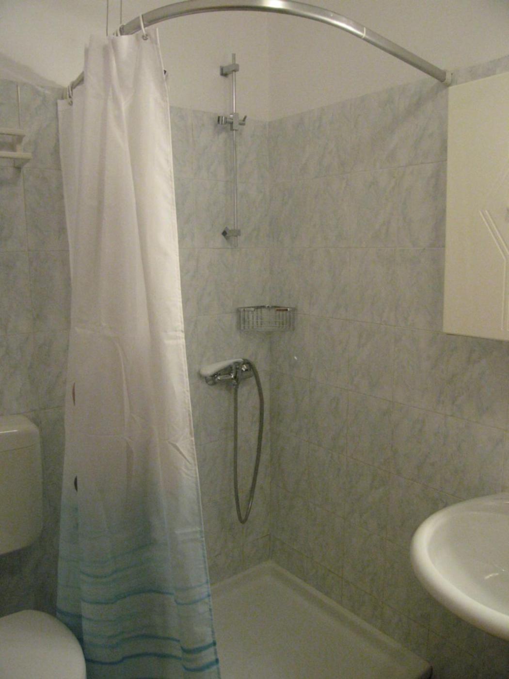 Guest house 1 *